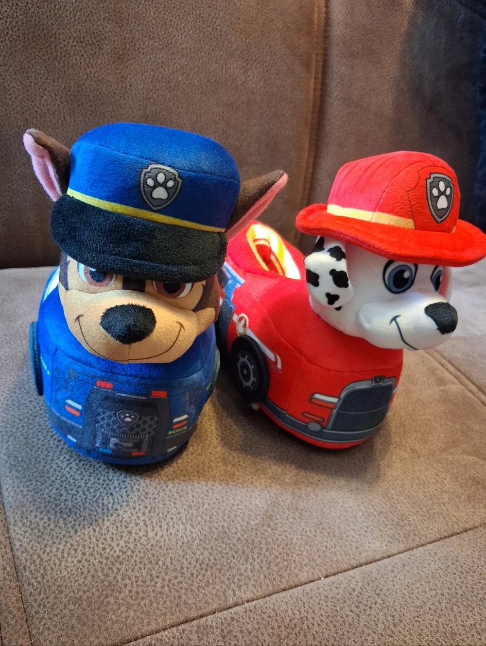 Paw Patrol Plush Rescue Dog Kids Slippers Blue & Red Size 7-8